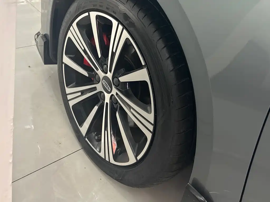 Geely Preface 2025 2.0TD