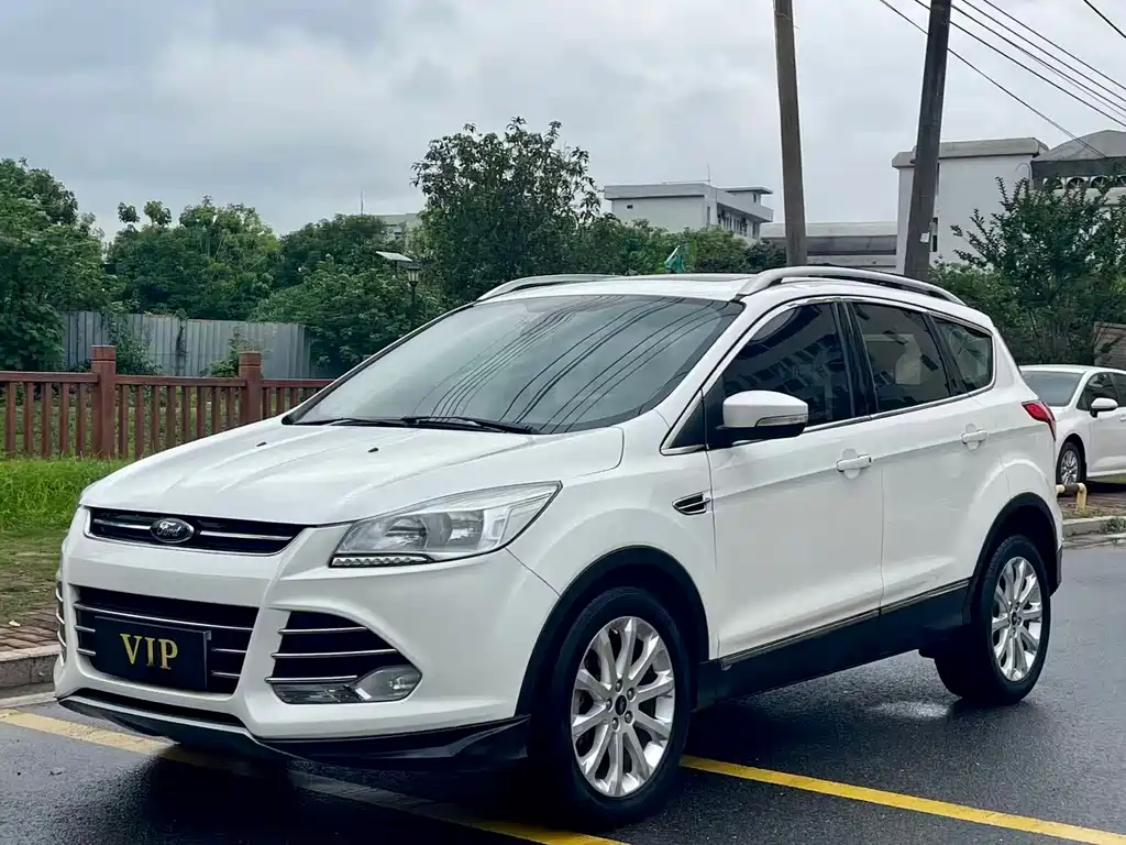 Ford Kuga 2016