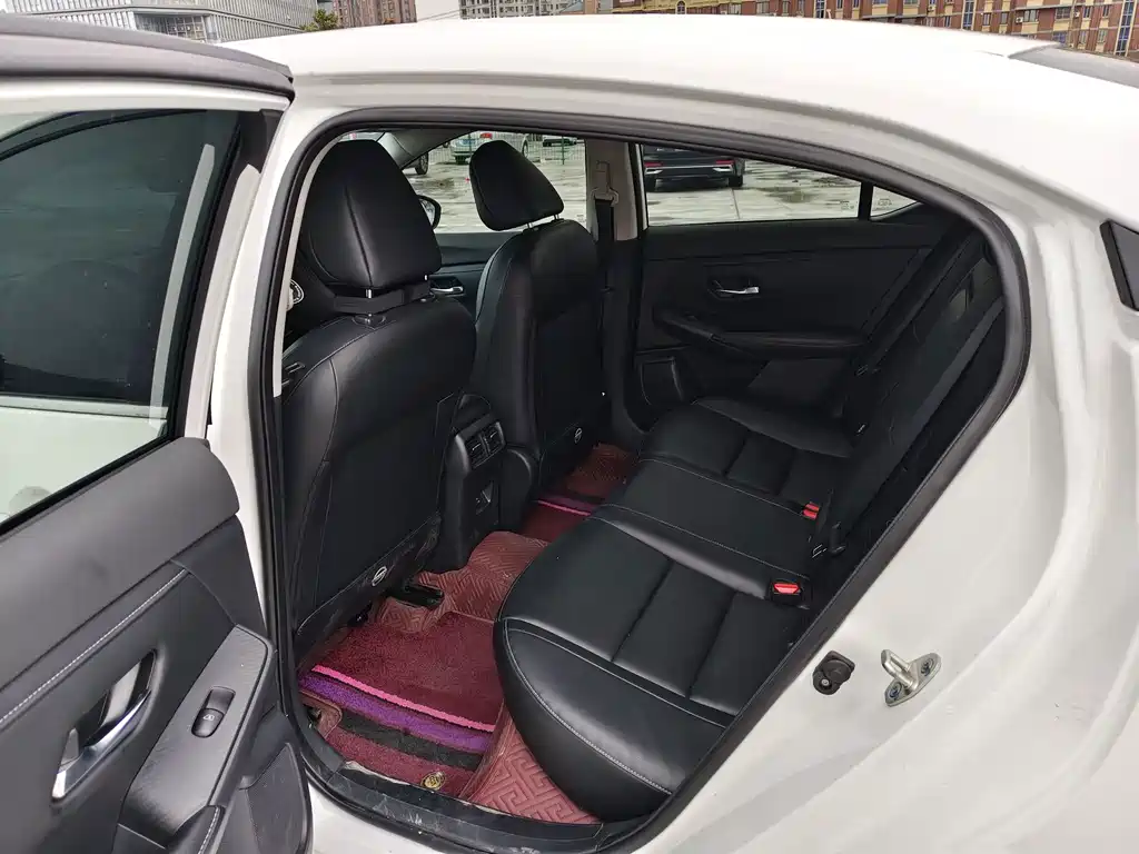 Nissan Sylphy — миниатюра 7