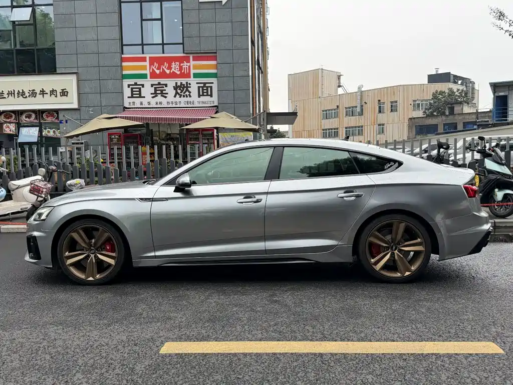 Audi A5 (Import) — миниатюра 3