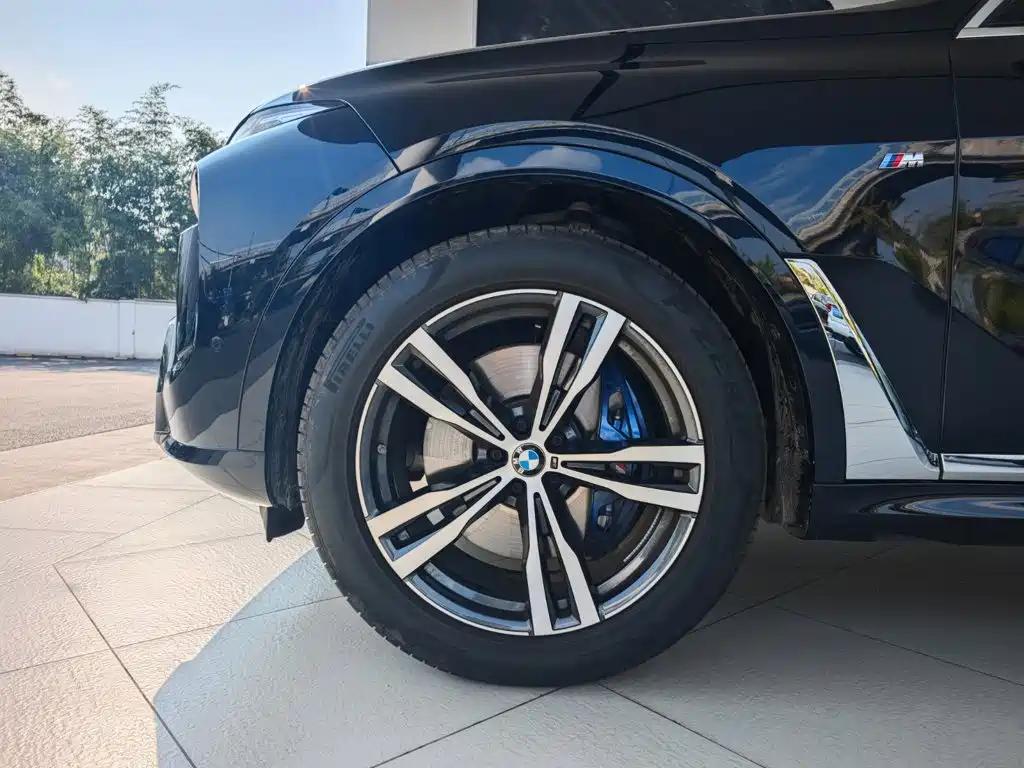 BMW X7 — миниатюра 23