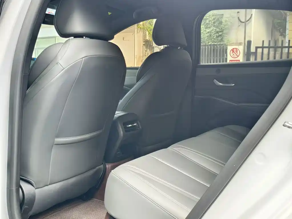 BYD Qin PLUS — миниатюра 10