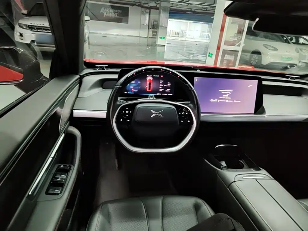 XPeng P7 — миниатюра 11
