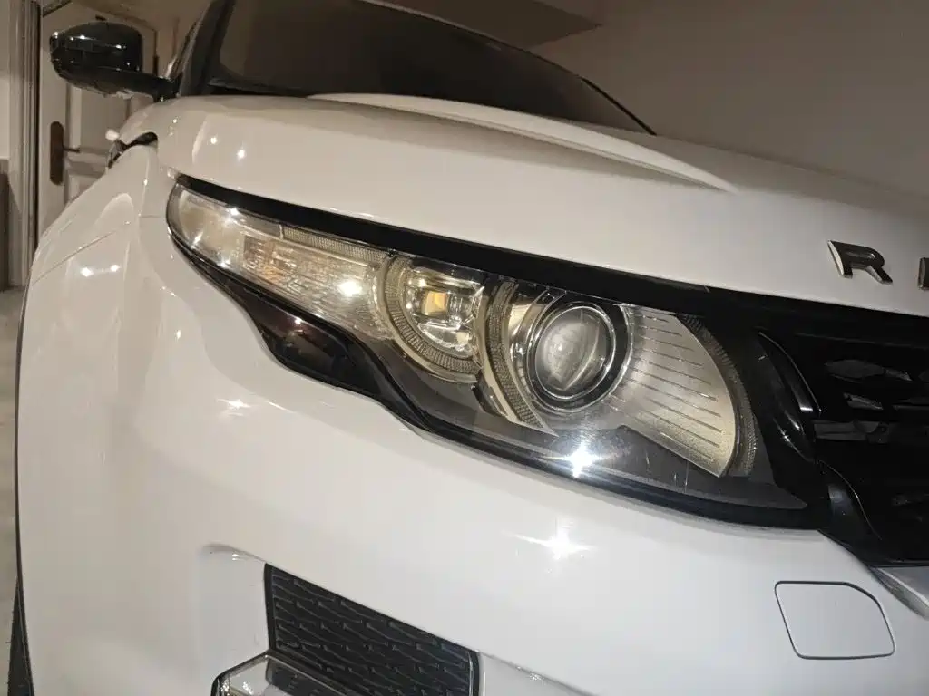 Land Rover Evoque — миниатюра 7