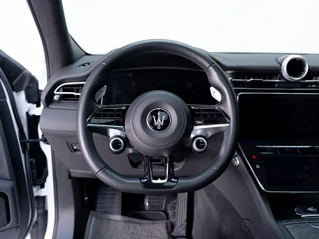Maserati Grecale — миниатюра 13