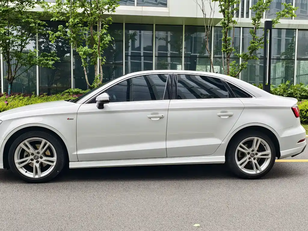 Audi A3 — миниатюра 9