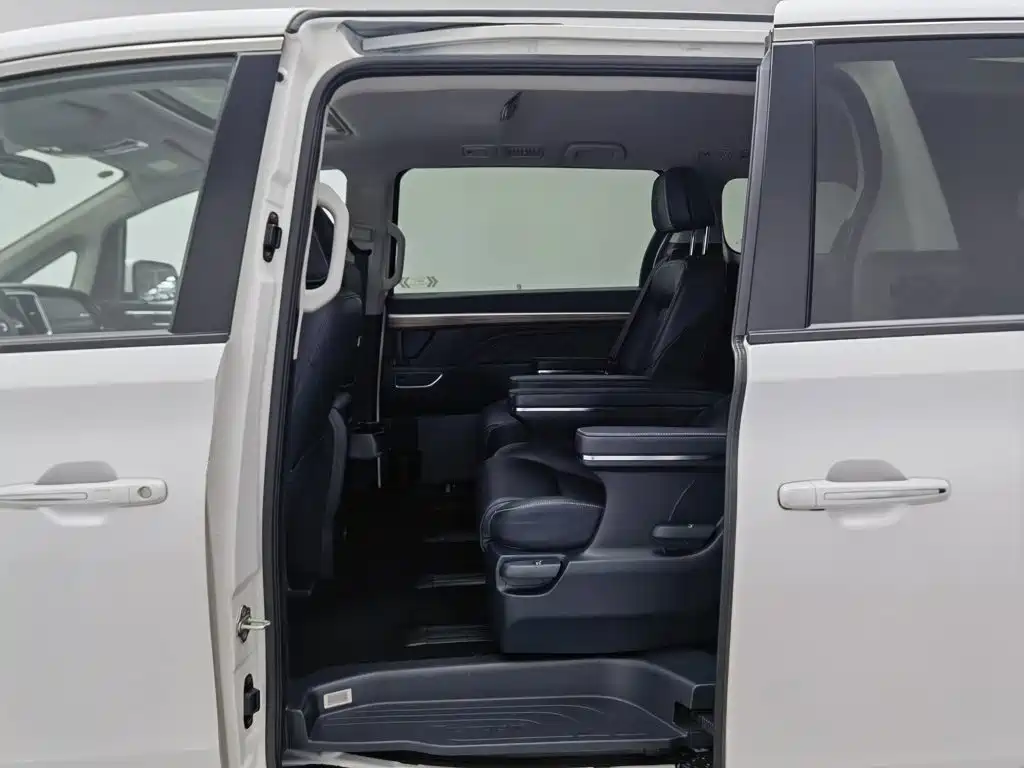 GAC Motor Trumpchi M8 — миниатюра 15