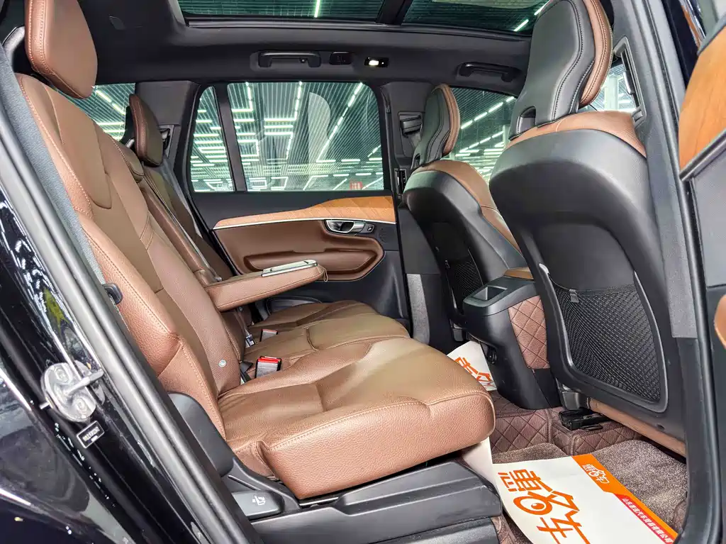 Volvo XC90 — миниатюра 16