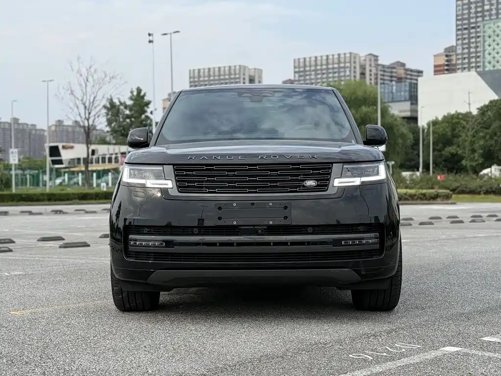 Land Rover Range Rover 2024 3.0 L6 400PS Long Wheelbase