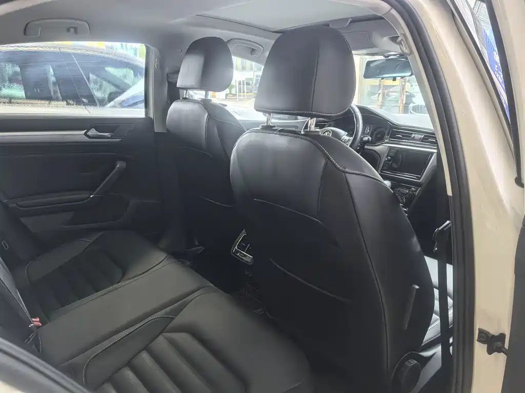 Volkswagen Lamando — миниатюра 9