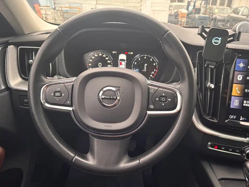 Volvo XC60 — миниатюра 9
