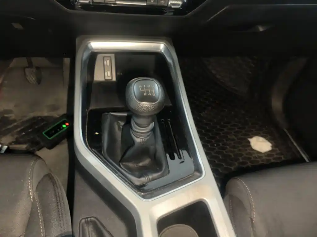 Wuling Jiachen — миниатюра 14