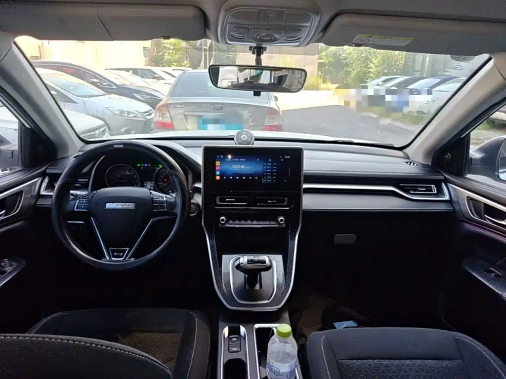 Haval M6 — миниатюра 10