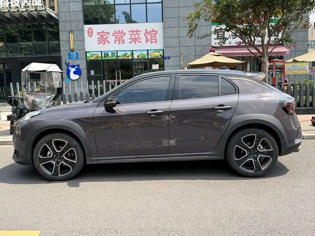 Lynk & Co 02 — миниатюра 3