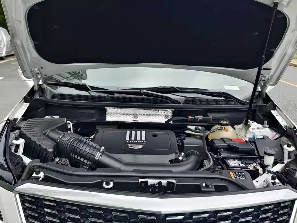 Cadillac XT5 — миниатюра 16