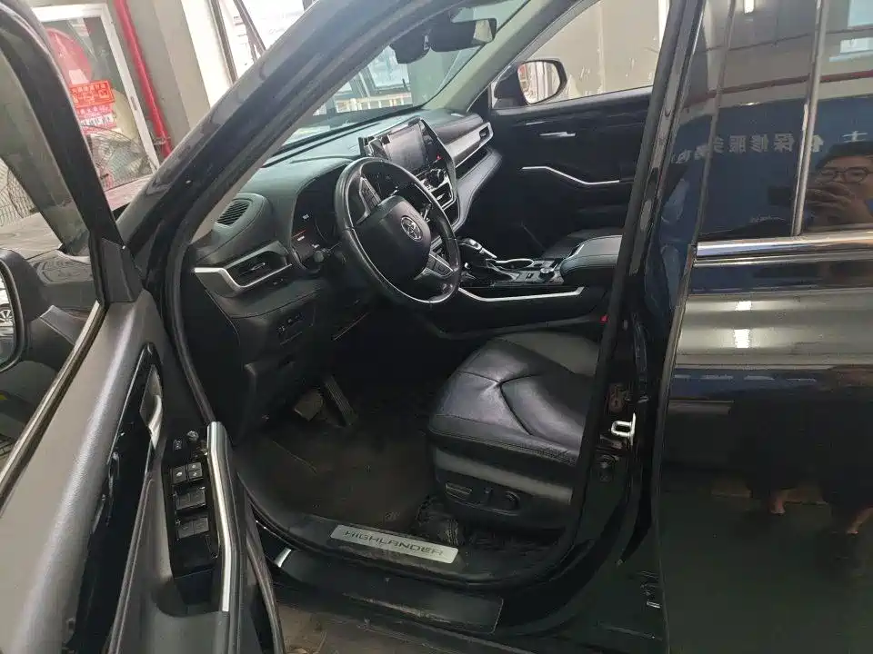 Toyota Highlander — миниатюра 4
