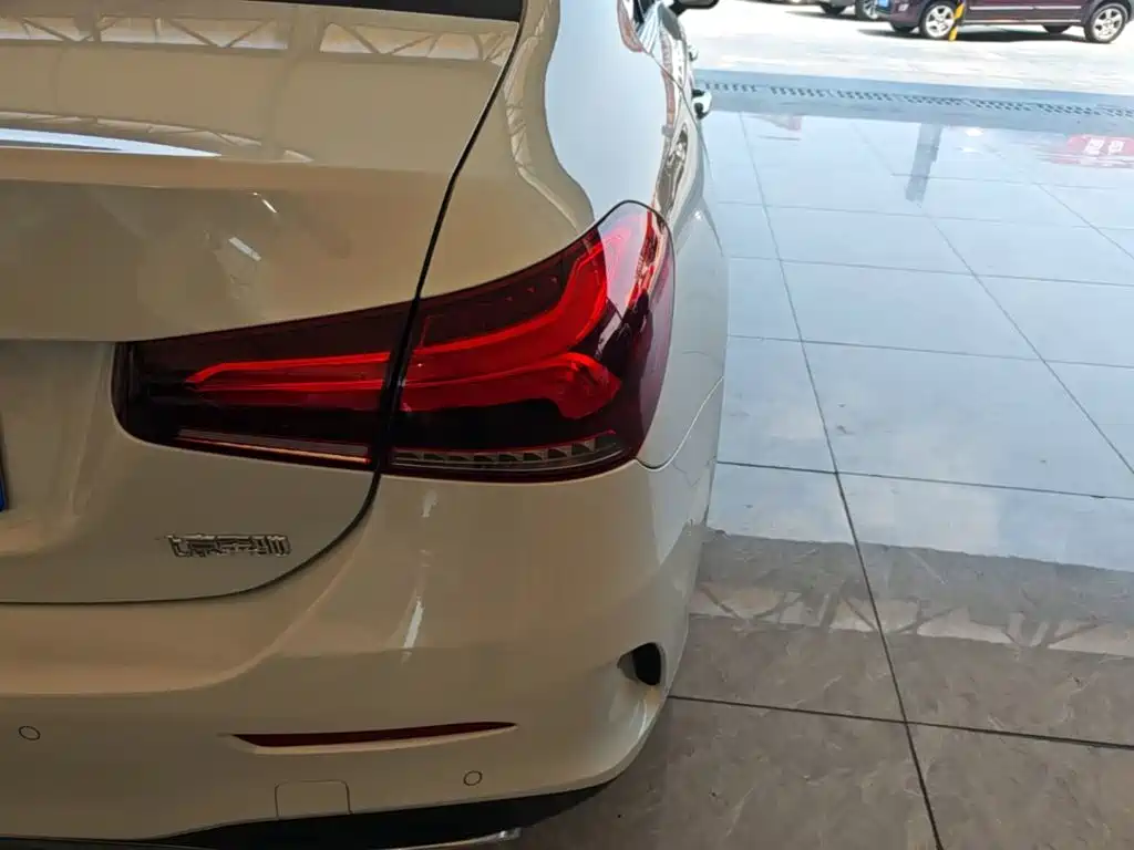 Mercedes-Benz A-Class — миниатюра 8