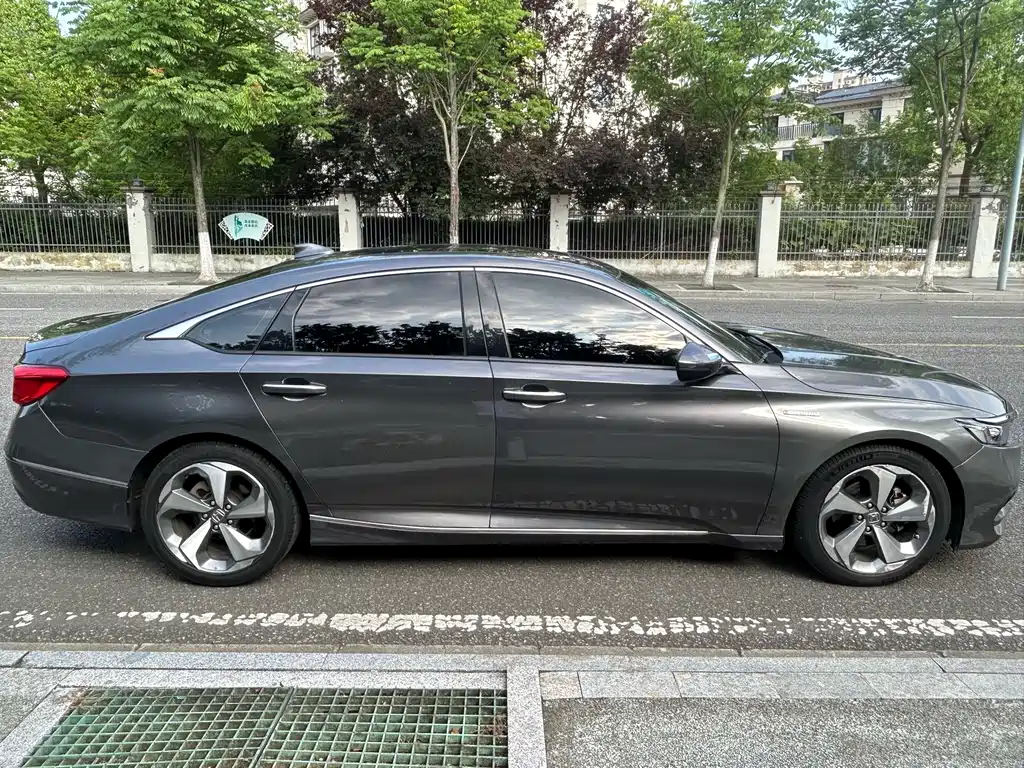 Honda Accord — миниатюра 4