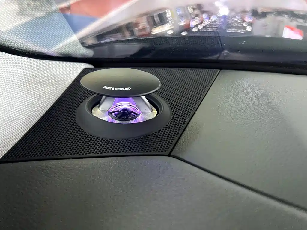 Audi A6L — миниатюра 7