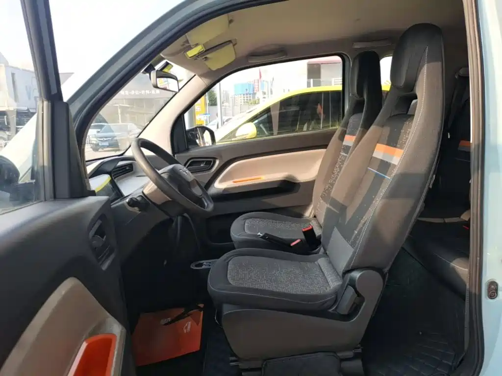 Wuling MINIEV — миниатюра 15