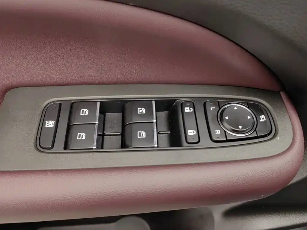 GAC Motor Trumpchi M6 — миниатюра 9
