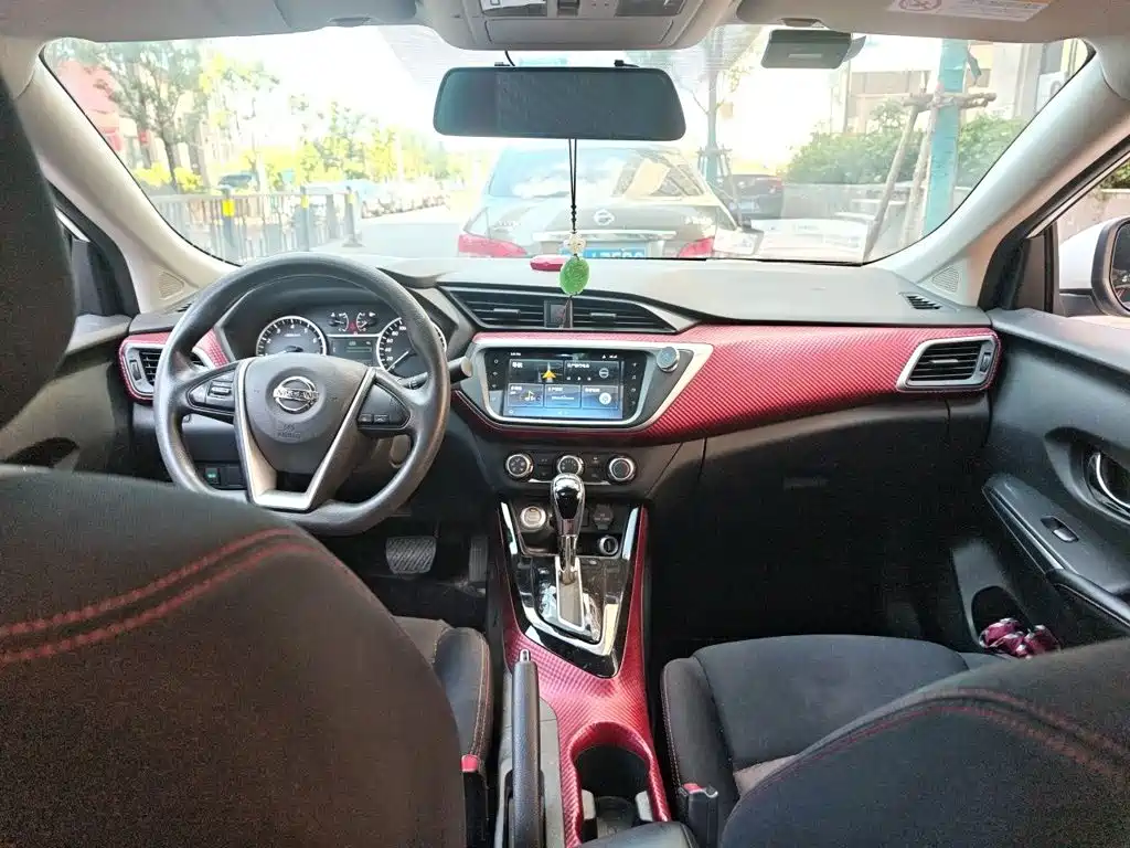 Nissan Bluebird — миниатюра 13