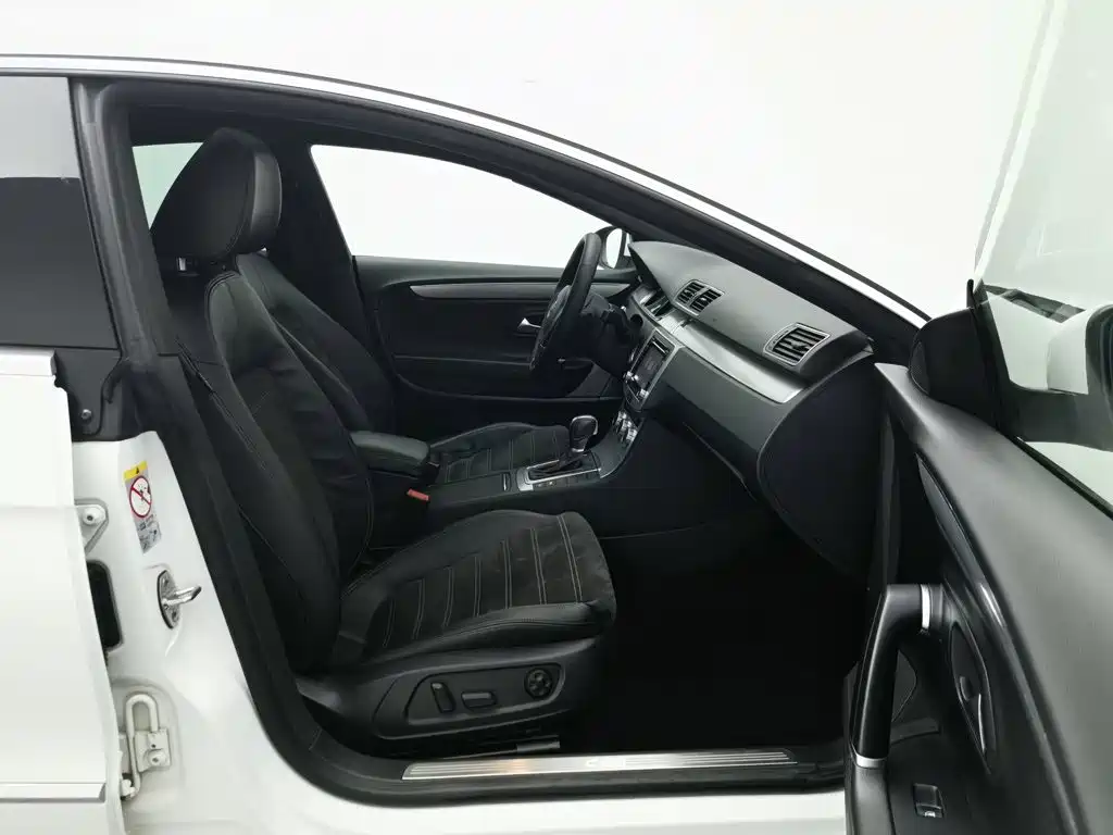 Volkswagen CC — миниатюра 23