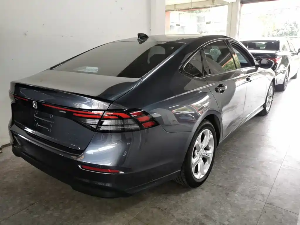 Honda Accord — миниатюра 7