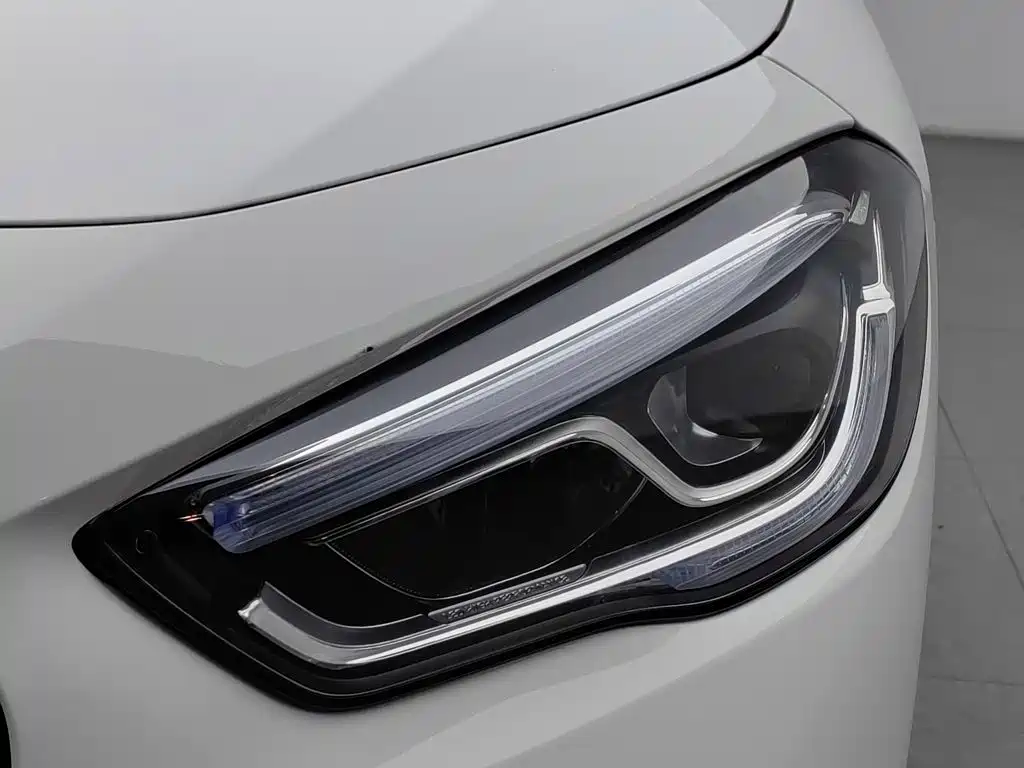 Mercedes-Benz GLA — миниатюра 7