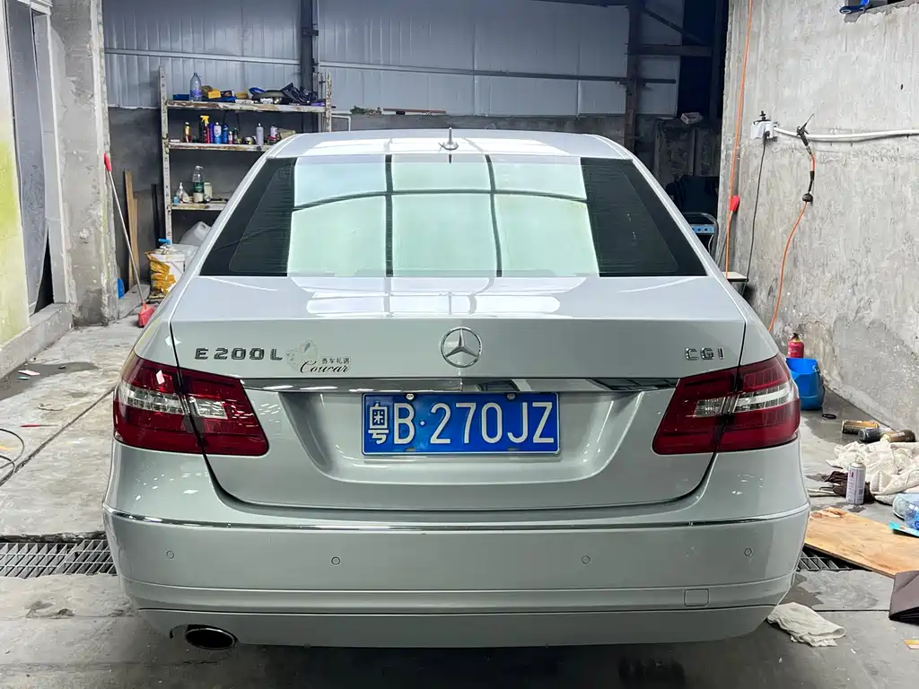 Mercedes-Benz E-Class — миниатюра 5