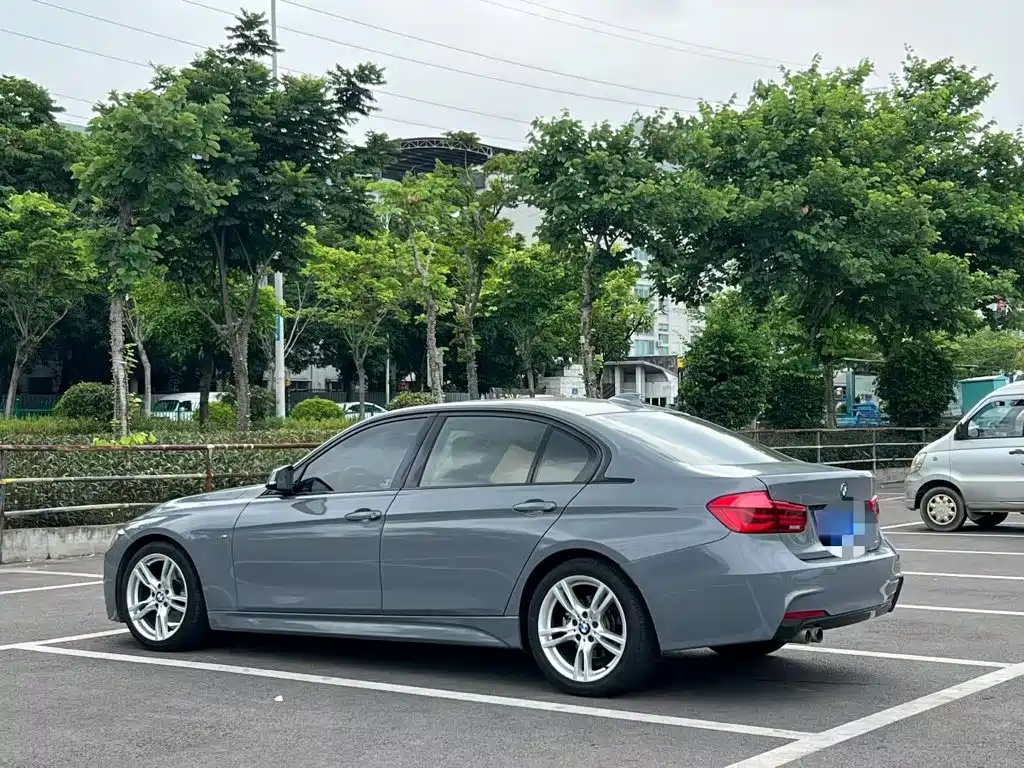 BMW 3 Series — миниатюра 13