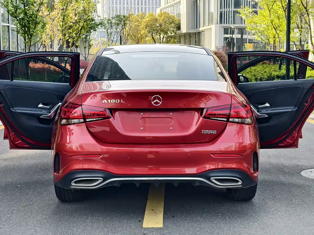 Mercedes-Benz A-Class — миниатюра 5
