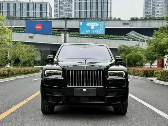 ROLLS-ROYCE CULLINAN 2022