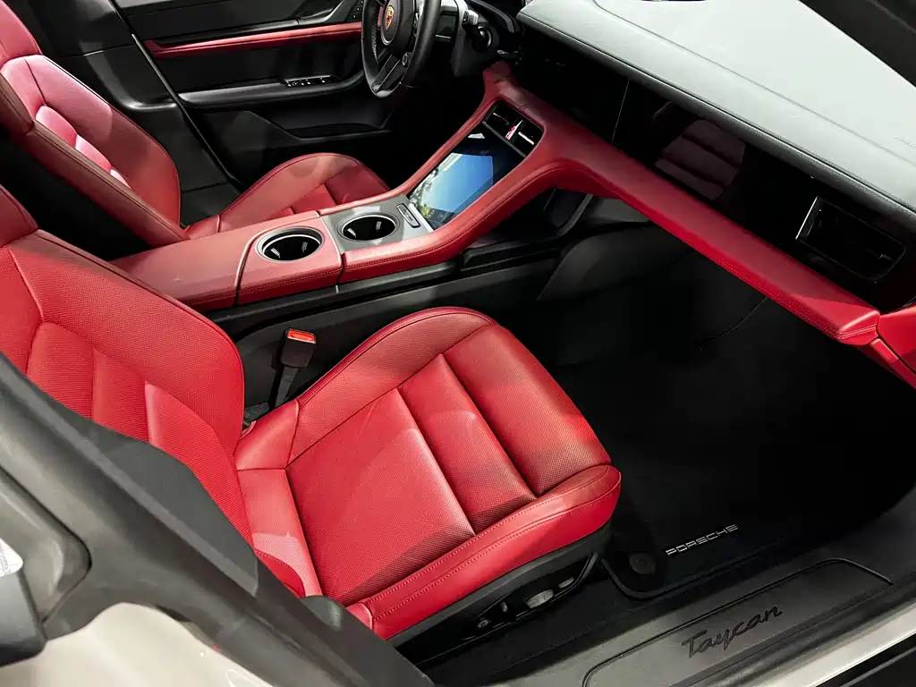 Porsche Taycan — миниатюра 16