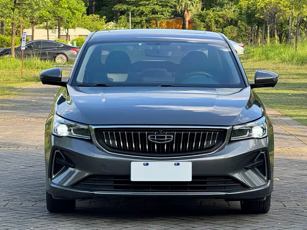 Geely Emgrand — миниатюра 2