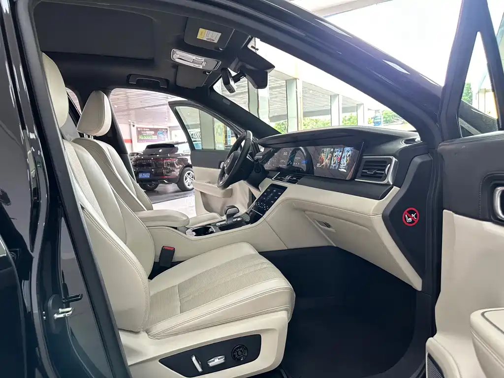 Li Auto Li ONE — миниатюра 18