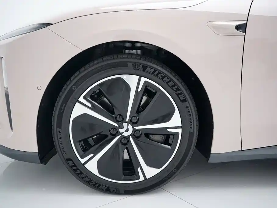 NIO ET5T — миниатюра 25