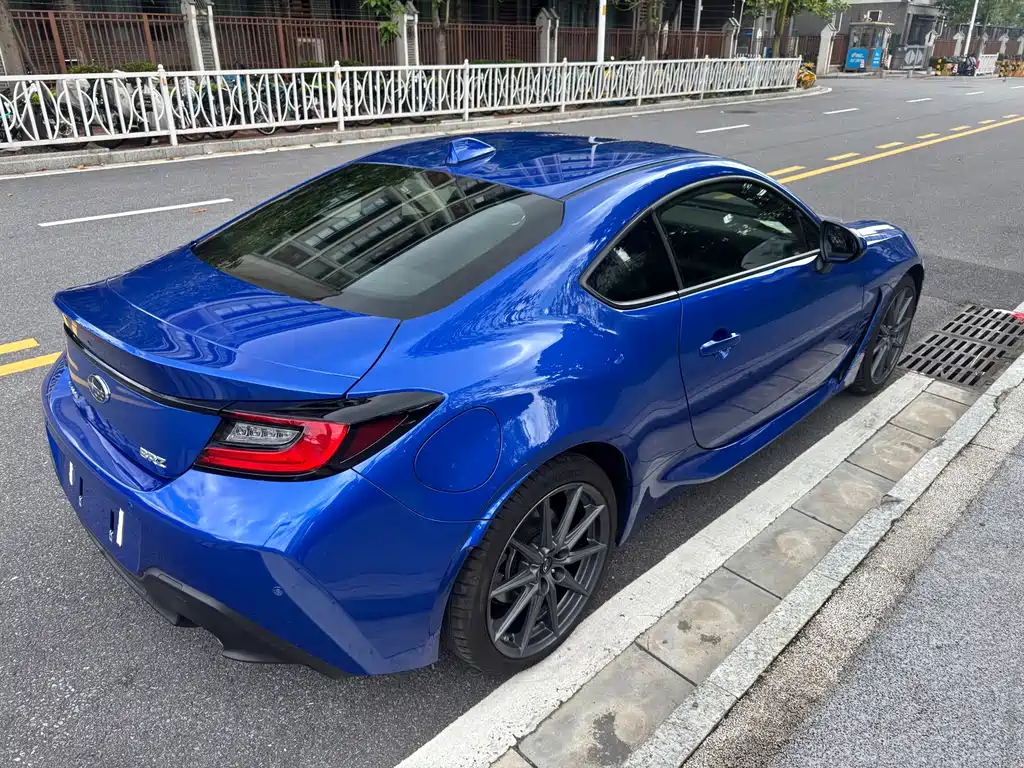 Subaru BRZ 2022 2.4L MT