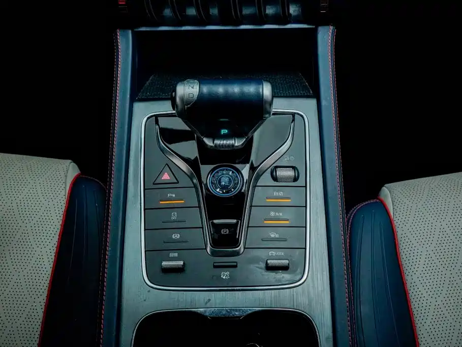 BYD Yuan Plus — миниатюра 23