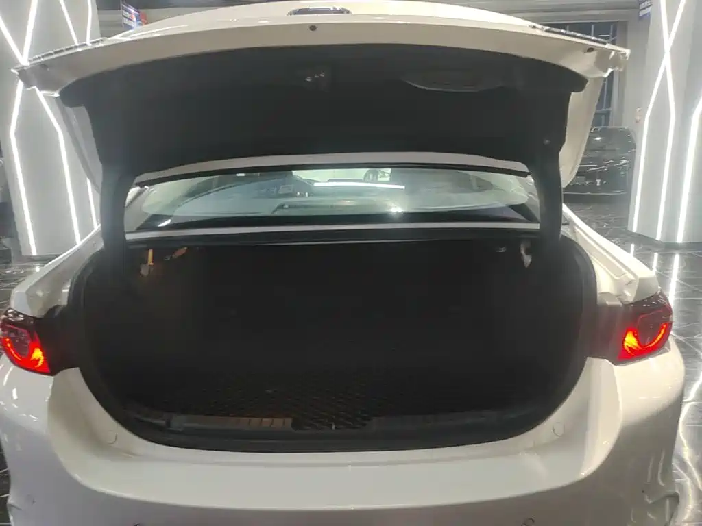 Mazda 3 Axela — миниатюра 19