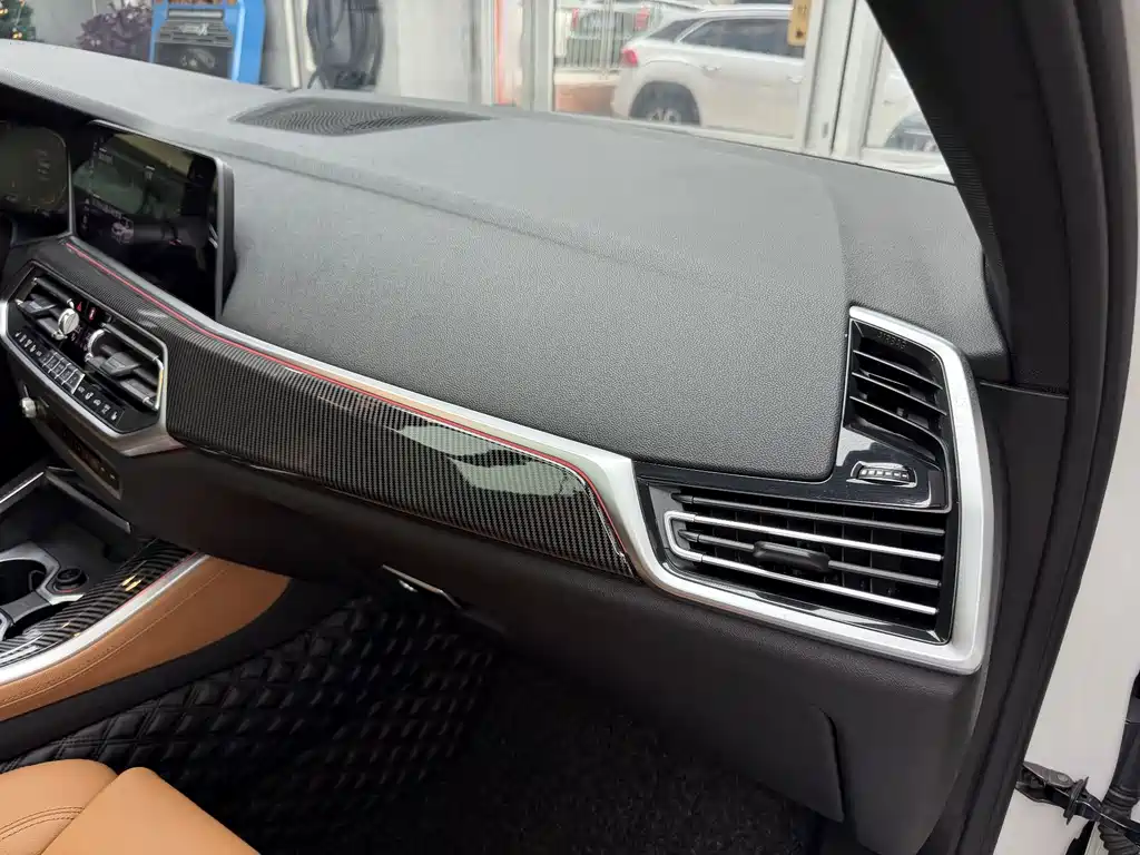 BMW X5 (Import) — миниатюра 13