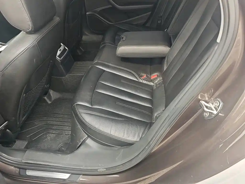 Audi A4L — миниатюра 17