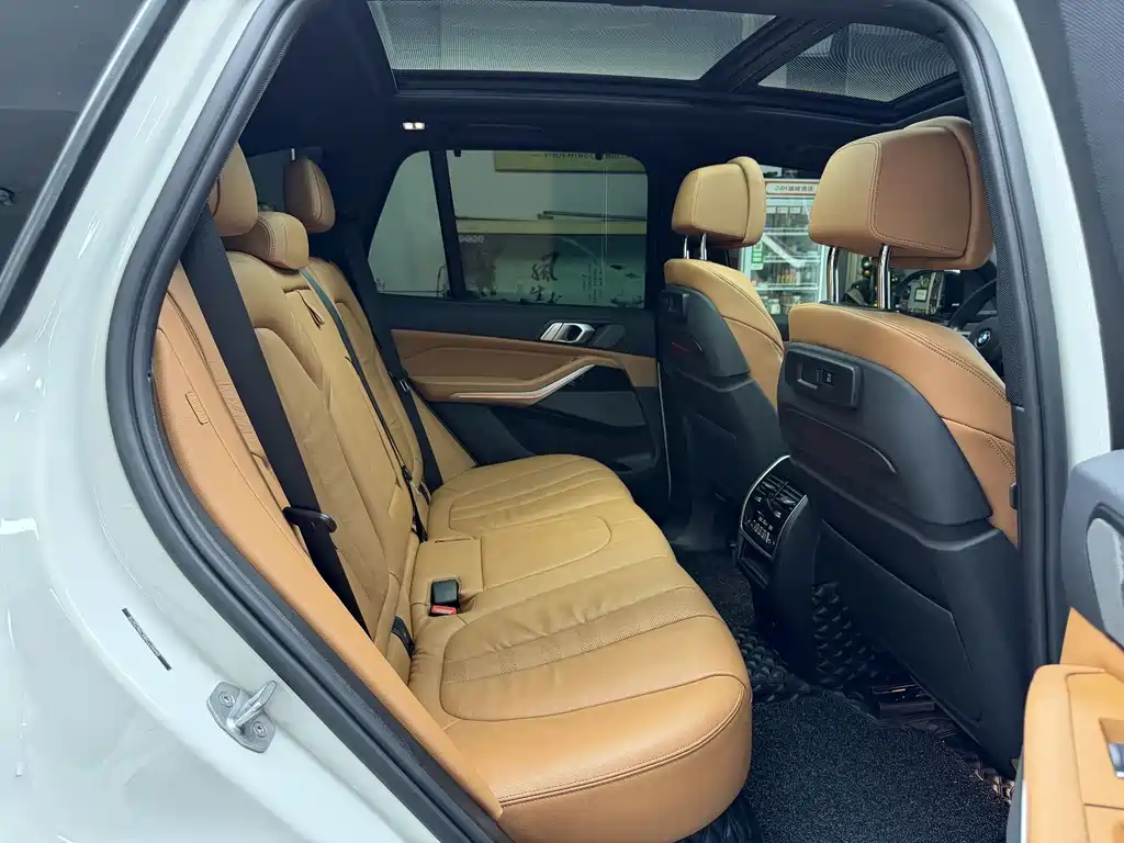 BMW X5 (Import) — миниатюра 24