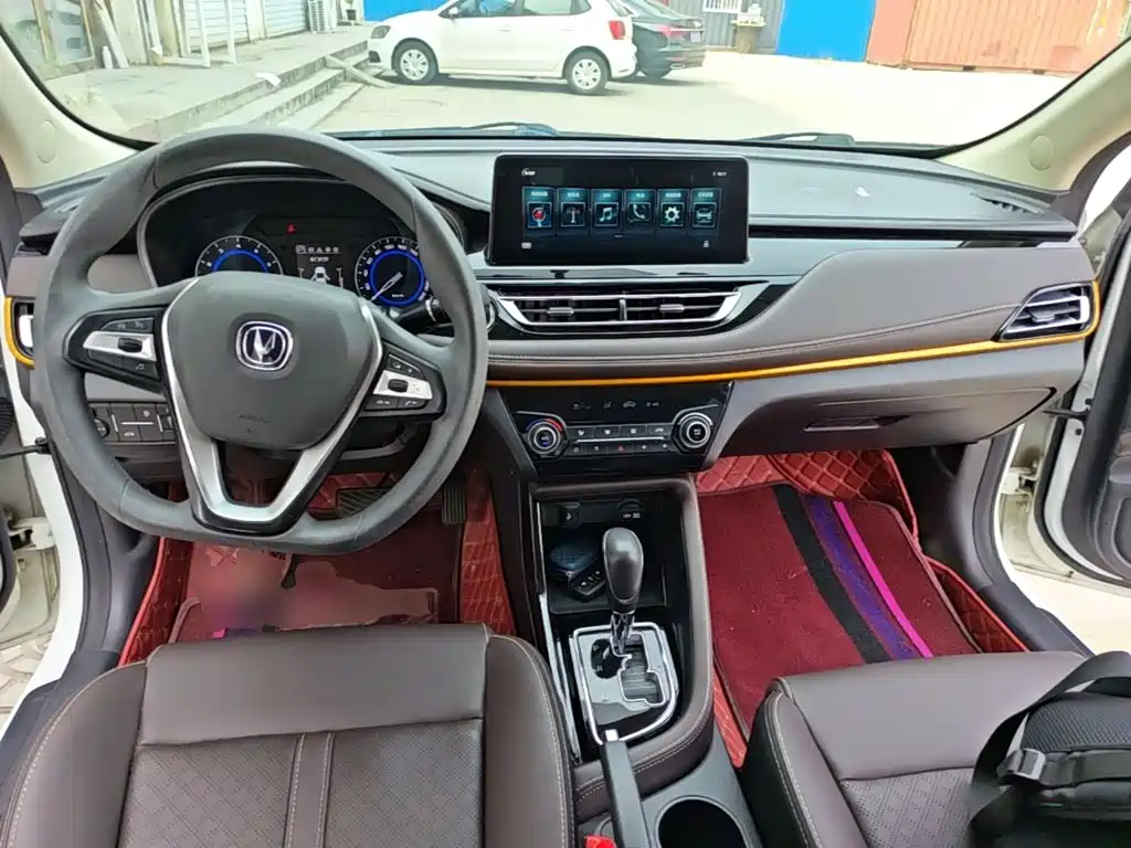 Changan Eado DT — миниатюра 10