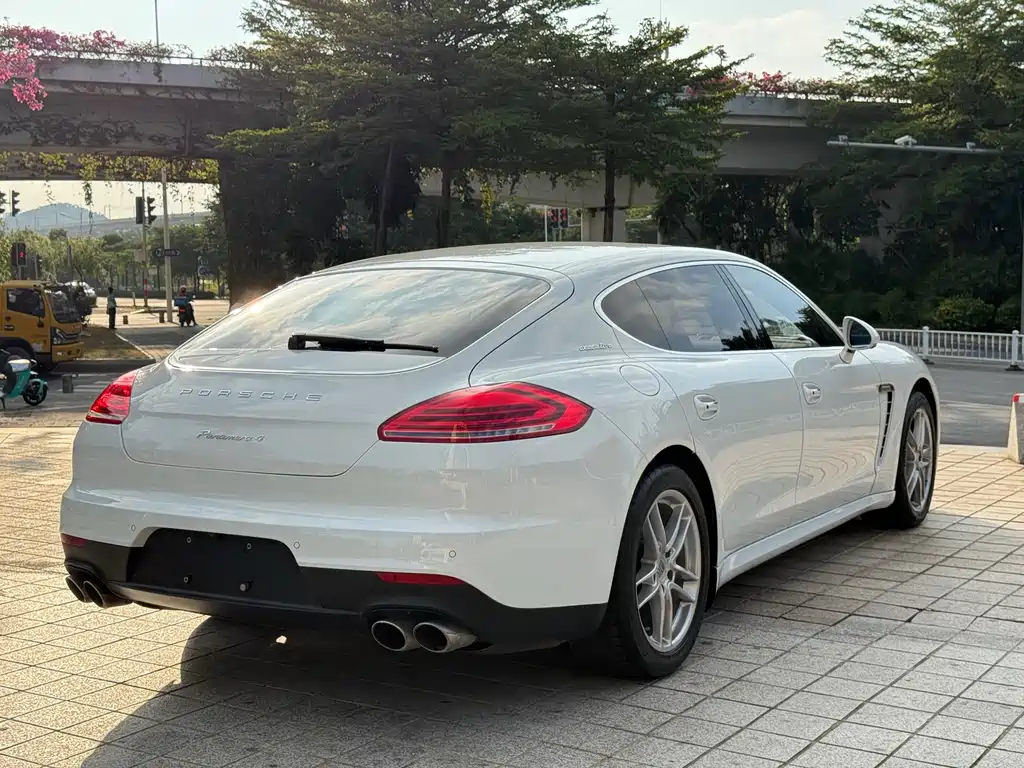Porsche Panamera — миниатюра 14