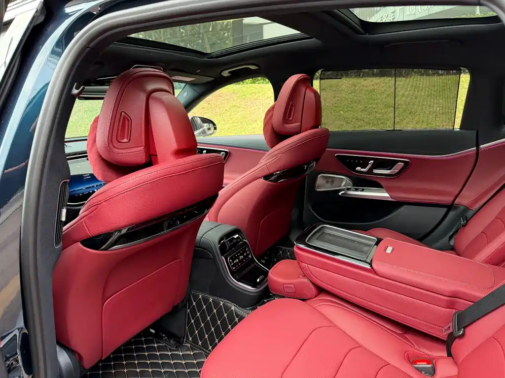 Mercedes-Benz E-Class New Energy — миниатюра 11