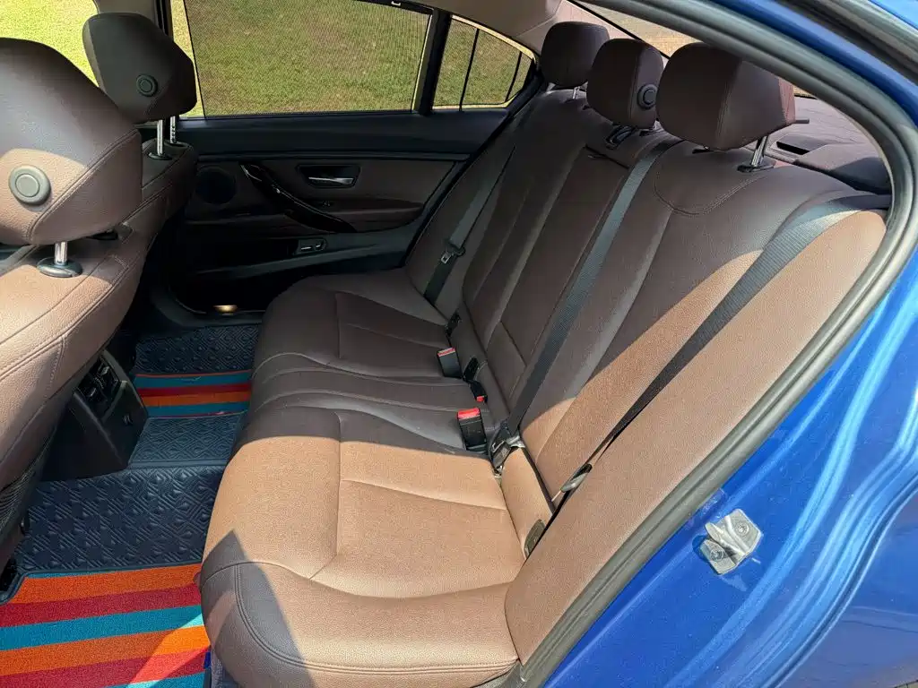 BMW 3 Series — миниатюра 12