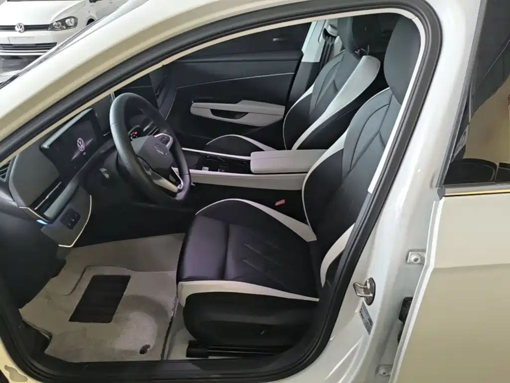 Volkswagen Sagitar — миниатюра 15