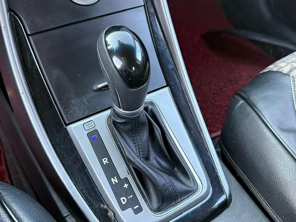 Hyundai Elantra Langdong — миниатюра 17