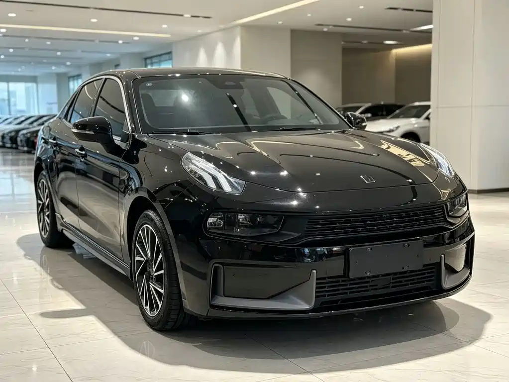 Lynk & Co 03 — миниатюра 3